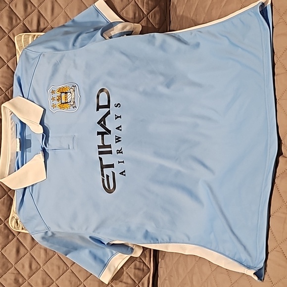 Etihad Airways Soccer Jersey - Picture 10 of 16